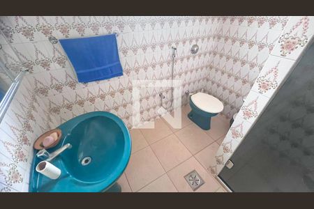 Casa à venda com 214m², 5 quartos e 10 vagas Casa à venda com 214m², 5 quartos e 10 vagasBanheiro