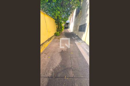 Casa à venda com 214m², 5 quartos e 10 vagas Casa à venda com 214m², 5 quartos e 10 vagasÁrea comum