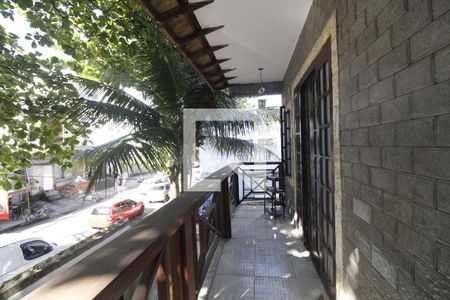 Casa à venda com 90m², 3 quartos e sem vagaVaranda 