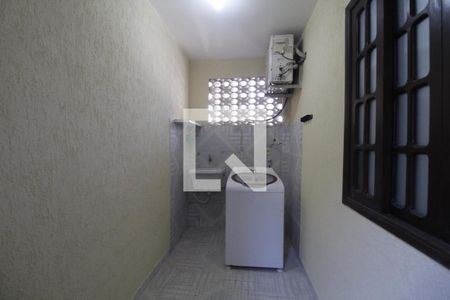 Casa à venda com 90m², 3 quartos e sem vagaÁrea de Serviço