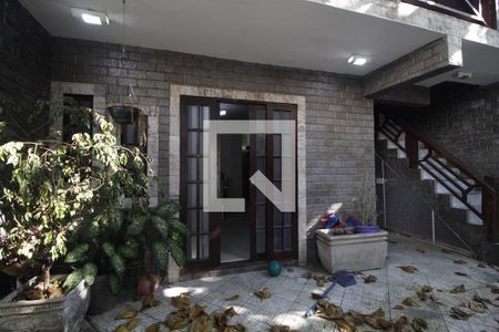 Casa à venda com 90m², 3 quartos e sem vagaQuintal 