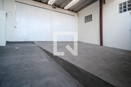 Casa à venda com 320m², 3 quartos e 4 vagas Casa à venda com 320m², 3 quartos e 4 vagasÁrea Externa