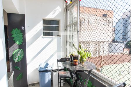 Apartamento à venda com 94m², 2 quartos e sem vagaÁrea de serviço