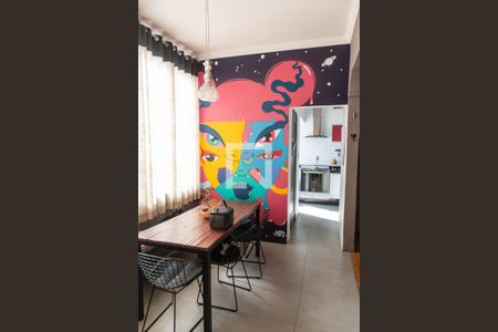 Apartamento à venda com 94m², 2 quartos e sem vagaSala de jantar