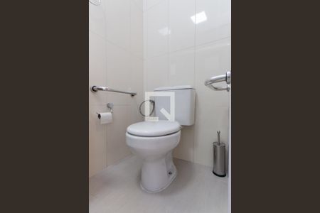 Apartamento para alugar com 60m², 2 quartos e 1 vaga Apartamento para alugar com 60m², 2 quartos e 1 vagaBanheiro da Suíte