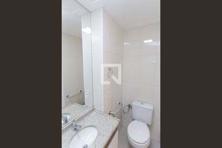 Apartamento para alugar com 60m², 2 quartos e 1 vaga Apartamento para alugar com 60m², 2 quartos e 1 vagaBanheiro da Suíte