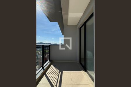 Apartamento para alugar com 115m², 2 quartos e 2 vagasSacada