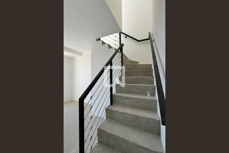 Apartamento para alugar com 115m², 2 quartos e 2 vagasEscada