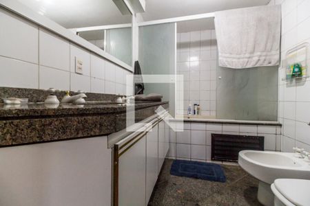 Apartamento à venda com 164m², 4 quartos e 2 vagasBanheiro da Suíte