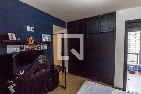 Apartamento à venda com 164m², 4 quartos e 2 vagasQuarto 3