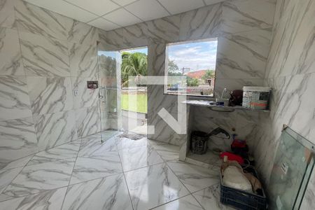 Cozinha de kitnet/studio para alugar com 1 quarto, 25m² em Jardim Primavera, Duque de Caxias