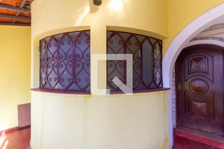 Casa à venda com 240m², 4 quartos e 1 vagaVaranda