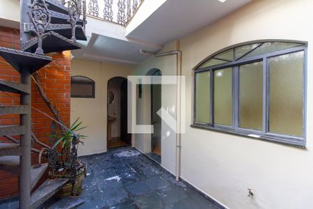 Casa à venda com 240m², 4 quartos e 1 vagaQuintal