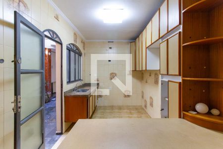Casa à venda com 240m², 4 quartos e 1 vagaCozinha