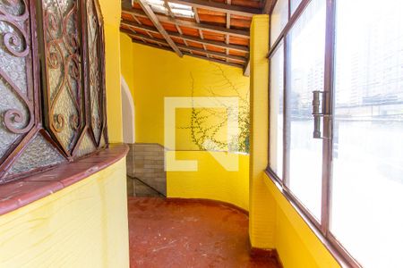 Casa à venda com 240m², 4 quartos e 1 vagaVaranda