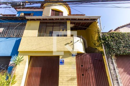 Casa à venda com 240m², 4 quartos e 1 vagaFachada 