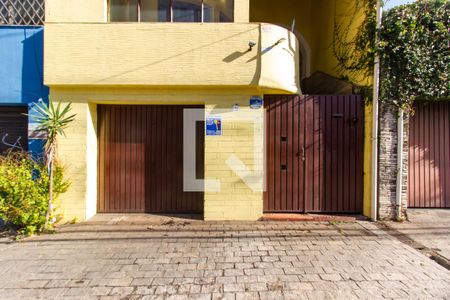 Casa à venda com 240m², 4 quartos e 1 vagaFachada