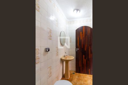 Casa à venda com 240m², 4 quartos e 1 vagaBanheiro externo