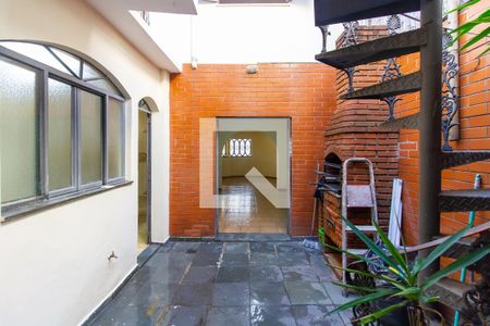 Casa à venda com 240m², 4 quartos e 1 vagaQuintal