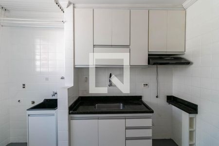 Cozinha de apartamento para alugar com 2 quartos, 55m² em Camargos, Belo Horizonte