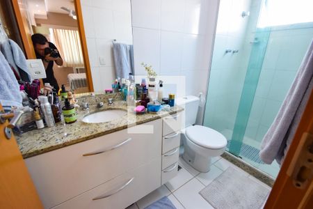 Apartamento à venda com 111m², 4 quartos e 2 vagasBanheiro do Quarto 4 (Suíte)