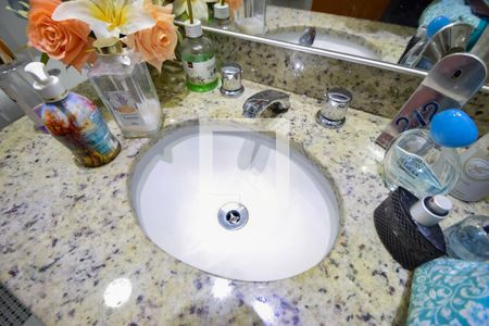 Apartamento à venda com 111m², 4 quartos e 2 vagasBanheiro Social