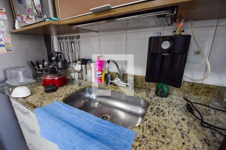 Apartamento à venda com 111m², 4 quartos e 2 vagasCozinha - Torneira