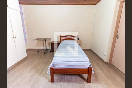 Casa à venda com 133m², 3 quartos e 2 vagasSuíte 2