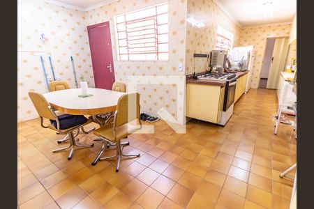 Casa à venda com 133m², 3 quartos e 2 vagasCozinha