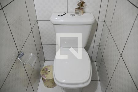 Casa à venda com 240m², 4 quartos e 2 vagasLavabo