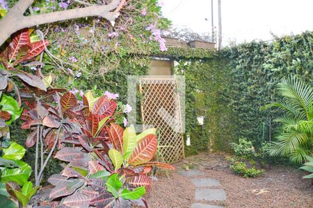 Casa à venda com 240m², 4 quartos e 2 vagasJardim