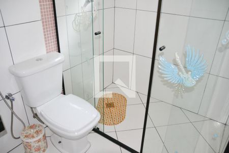 Casa à venda com 240m², 4 quartos e 2 vagasBanheiro Social