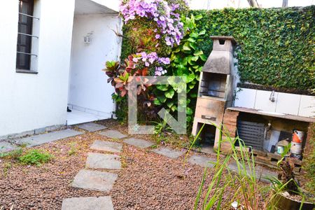 Casa à venda com 240m², 4 quartos e 2 vagasJardim