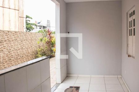 Casa de condomínio para alugar com 98m², 4 quartos e 2 vagas Casa de condomínio para alugar com 98m², 4 quartos e 2 vagasVaranda