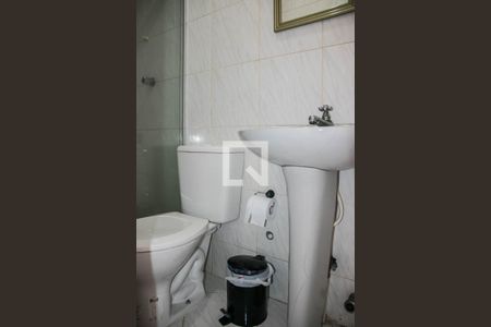 Casa de condomínio para alugar com 98m², 4 quartos e 2 vagas Casa de condomínio para alugar com 98m², 4 quartos e 2 vagasBanheiro