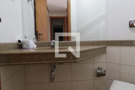 Lavabo  de apartamento para alugar com 4 quartos, 156m² em Centro, Ribeirão Preto