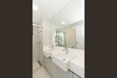 Banheiro da Suíte 1 de apartamento para alugar com 3 quartos, 119m² em Cambuí, Campinas