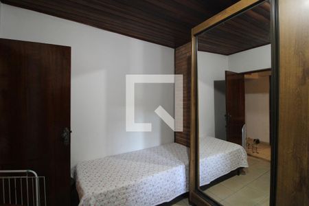 Quarto 2 de casa à venda com 3 quartos, 300m² em Jardim Santo Antoninho, São Paulo