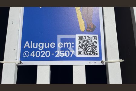 Casa à venda com 108m², 2 quartos e 2 vagas Casa à venda com 108m², 2 quartos e 2 vagasFachada + Placa ZTIJ 1236