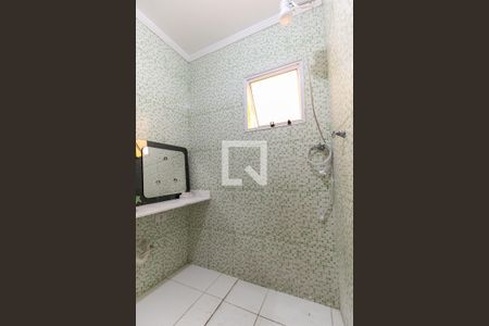 Casa à venda com 108m², 2 quartos e 2 vagas Casa à venda com 108m², 2 quartos e 2 vagasBanheiro da Suíte 2