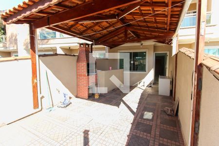 Casa à venda com 108m², 2 quartos e 2 vagas Casa à venda com 108m², 2 quartos e 2 vagasVaranda - Churrasqueira