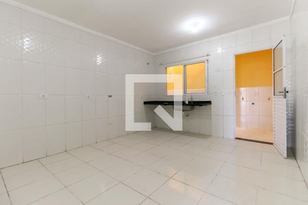 Casa à venda com 108m², 2 quartos e 2 vagas Casa à venda com 108m², 2 quartos e 2 vagasCozinha