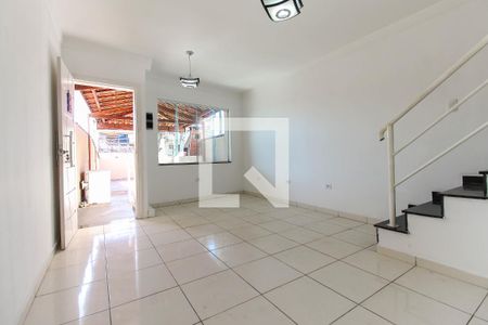 Casa à venda com 2 quartos, 108m² em Cidade Líder, São Paulo