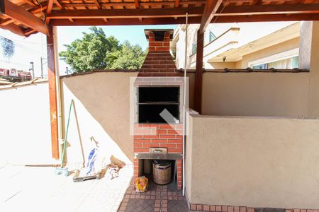 Casa à venda com 108m², 2 quartos e 2 vagas Casa à venda com 108m², 2 quartos e 2 vagasVaranda - Churrasqueira