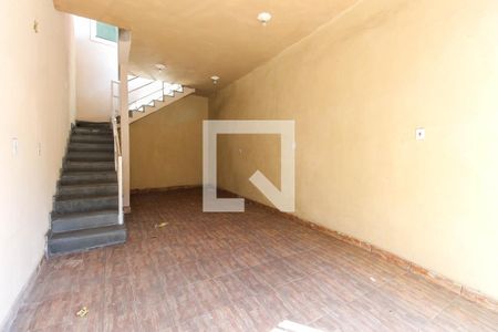Garagem de casa à venda com 2 quartos, 108m² em Cidade Líder, São Paulo