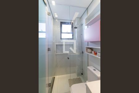 Apartamento à venda com 202m², 3 quartos e 3 vagasBanheiro da suíte 2