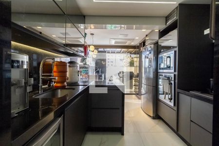 Apartamento à venda com 202m², 3 quartos e 3 vagasCobertura - Cozinha