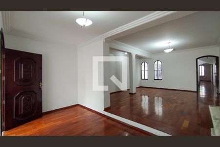 Sala de casa para alugar com 3 quartos, 237m² em Olímpico, São Caetano do Sul