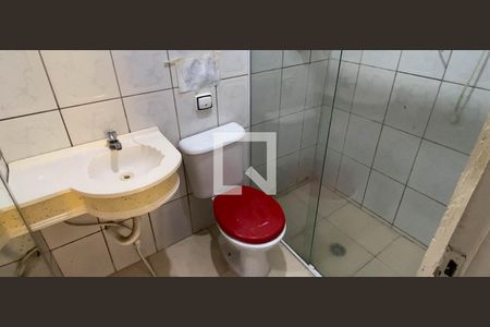 Banheiro de casa para alugar com 2 quartos, 80m² em Parque Cisper, São Paulo