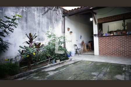 Casa à venda com 213m², 3 quartos e 3 vagasQuintal